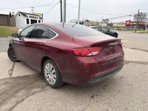 2015 Chrysler 200 LX