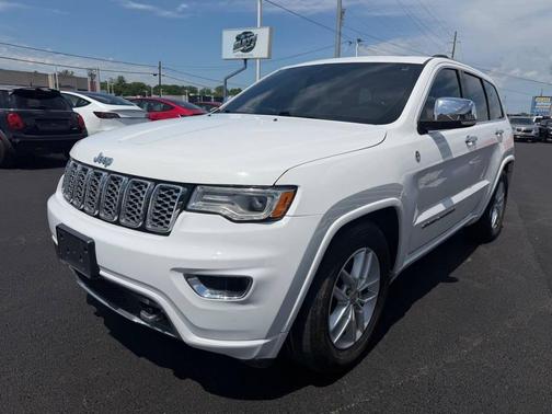 Bright White Clearcoat 2017 Jeep Grand Cherokee Overland