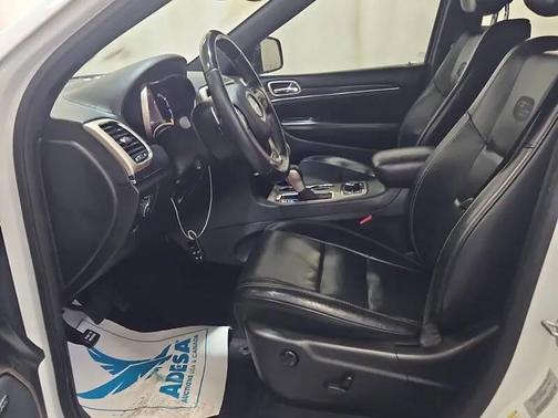 Bright White Clearcoat 2017 Jeep Grand Cherokee Overland