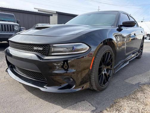 2017 Dodge Charger SE