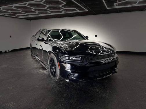 2017 Dodge Charger SE