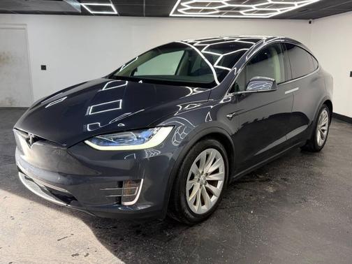 2017 Tesla Model X 90D