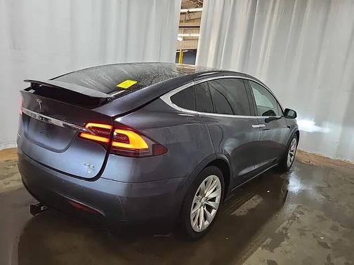 2017 Tesla Model X 90D