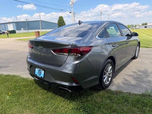 Machine Gray 2019 Hyundai SONATA SE