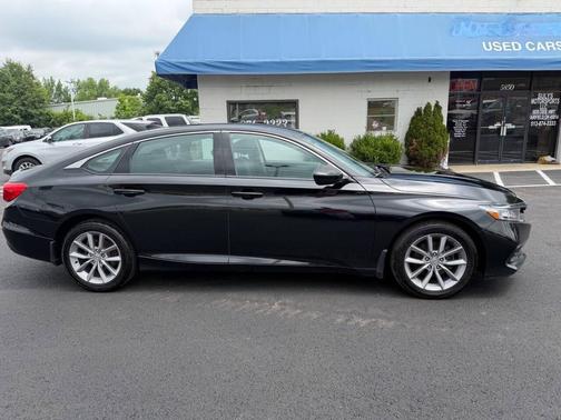 Crystal Black Pearl 2021 Honda Accord LX 1.5T