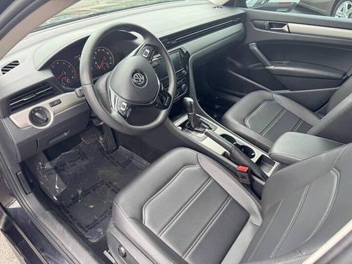 2021 Volkswagen Passat 2.0T SE