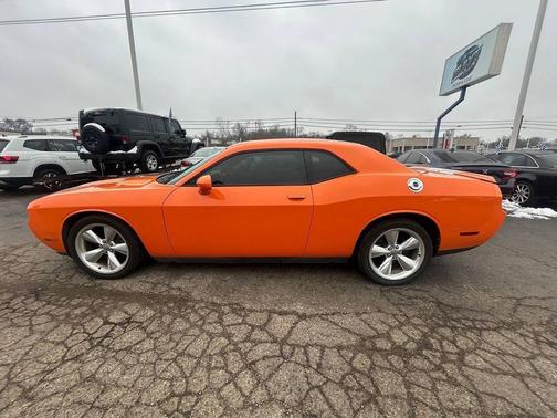 2012 Dodge Challenger SXT