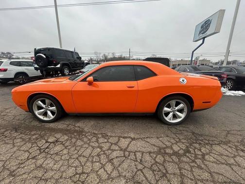 2012 Dodge Challenger SXT