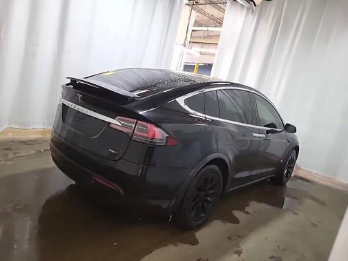 2017 Tesla Model X 75D