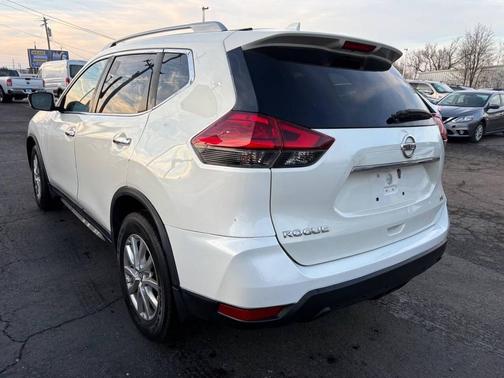2017 Nissan Rogue SV