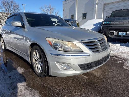2012 Hyundai Genesis 3.8