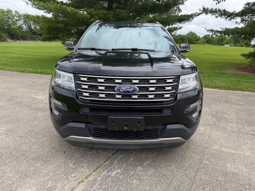 Shadow Black 2016 Ford Explorer XLT