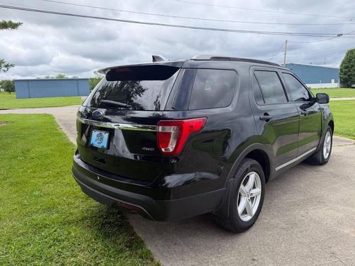 Shadow Black 2016 Ford Explorer XLT