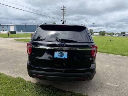 Shadow Black 2016 Ford Explorer XLT