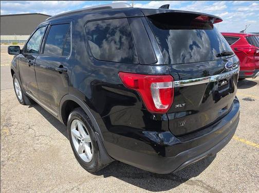 Shadow Black 2016 Ford Explorer XLT
