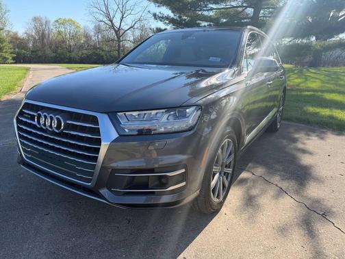 Gray 2018 Audi Q7 2.0T Premium Plus