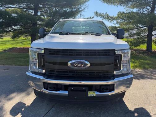 Oxford White 2018 Ford F-250 XL