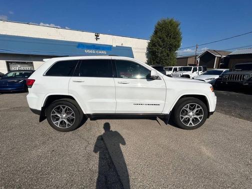 2018 Jeep Grand Cherokee Sterling Edition