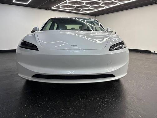 2025 Tesla Model 3 Long Range
