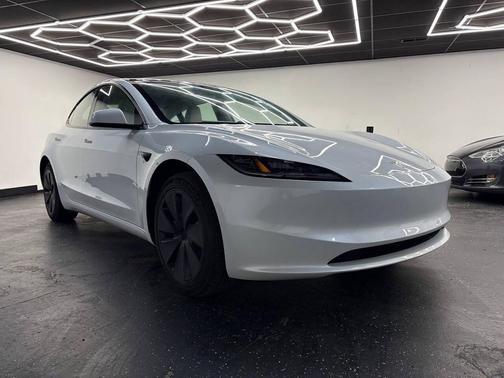 2025 Tesla Model 3 Long Range