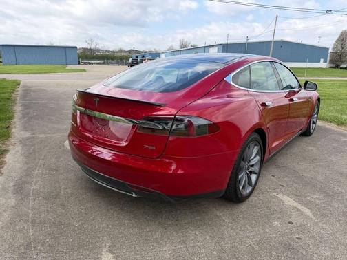 2014 Tesla Model S 85