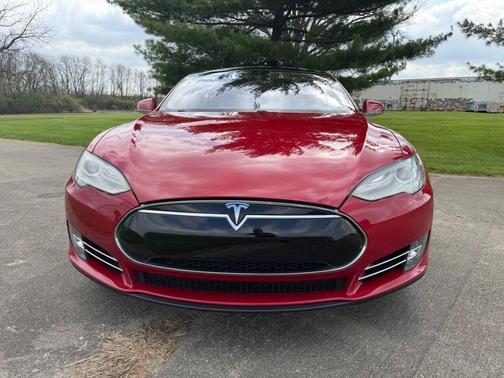 2014 Tesla Model S 85