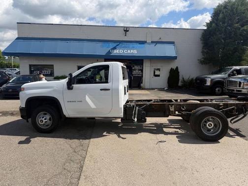 Summit White 2020 Chevrolet Silverado 3500 WT