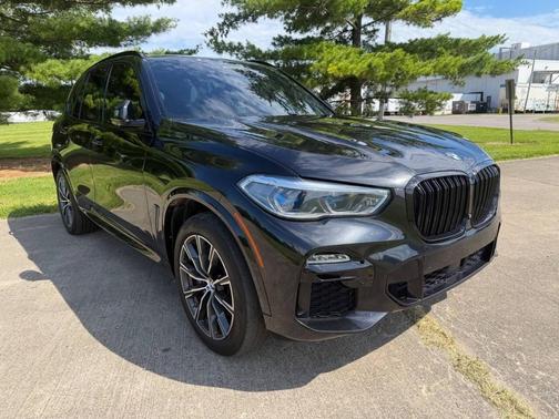 Black 2019 BMW X5 xDrive50i