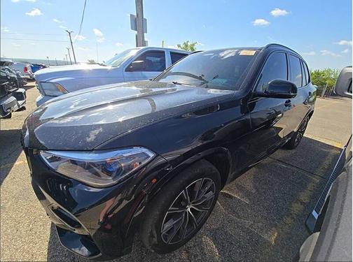 Black 2019 BMW X5 xDrive50i