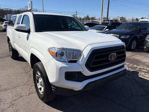 2022 Toyota Tacoma SR