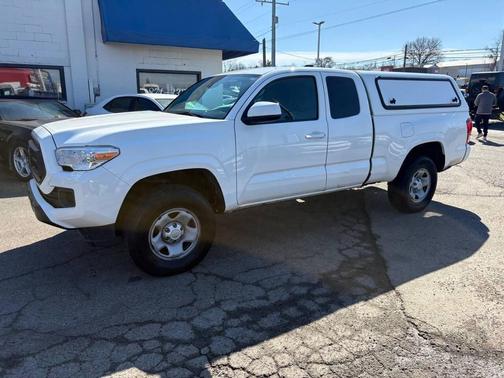 2022 Toyota Tacoma SR