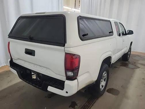 2022 Toyota Tacoma SR