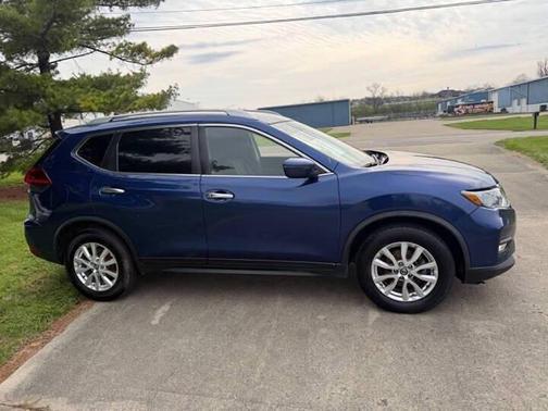 Caspian Blue Metallic 2020 Nissan Rogue SV