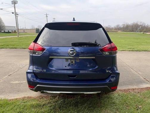 Caspian Blue Metallic 2020 Nissan Rogue SV