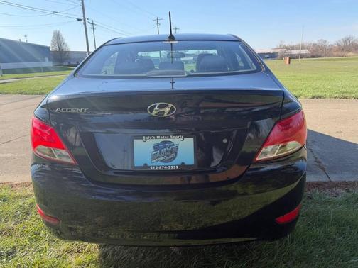 2016 Hyundai Accent SE