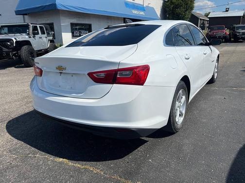 2017 Chevrolet Malibu 1LS