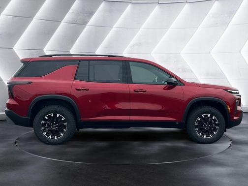 Radiant Red 2026 Chevrolet Traverse Z71