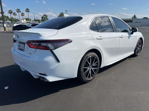 2023 Toyota Camry SE
