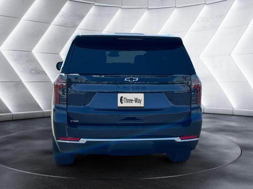 Dark Ash Metallic 2026 Chevrolet Tahoe LS