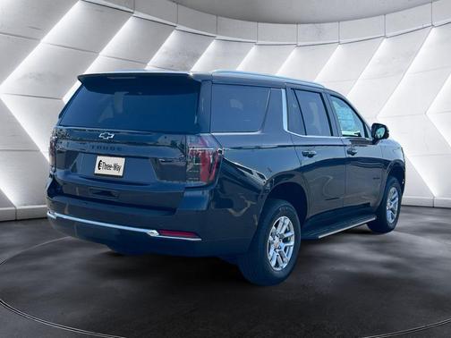 Dark Ash Metallic 2026 Chevrolet Tahoe LS