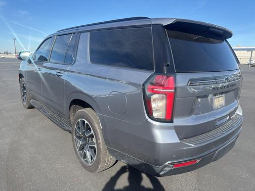 2022 Chevrolet Suburban RST