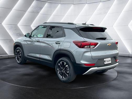Sterling Gray Metallic 2023 Chevrolet Trailblazer LT