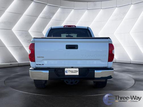 Super White 2017 Toyota Tundra SR5