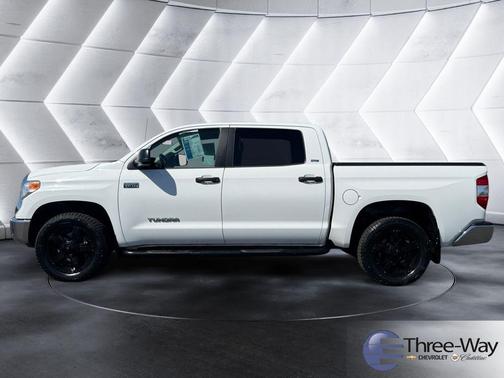 Super White 2017 Toyota Tundra SR5