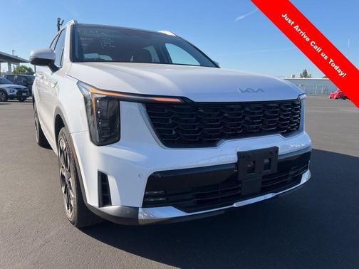 Glacial White Pearl 2025 Kia Sorento EX