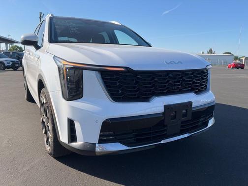 Glacial White Pearl 2025 Kia Sorento EX