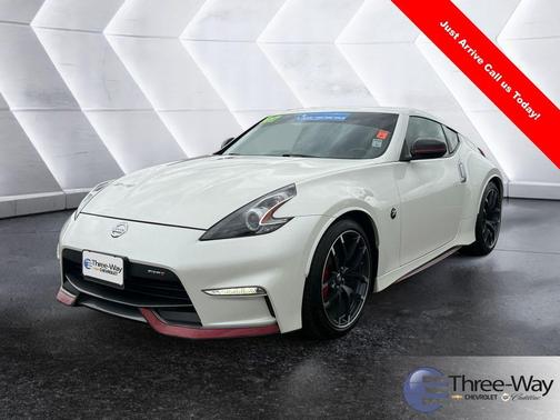 2017 Nissan 370Z NISMO