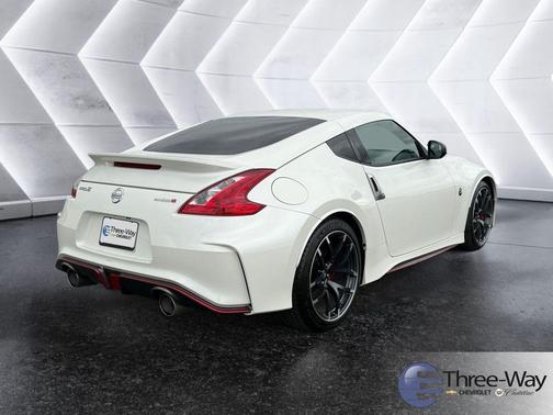 2017 Nissan 370Z NISMO