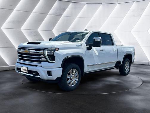 Summit White 2026 Chevrolet Silverado 2500 High Country