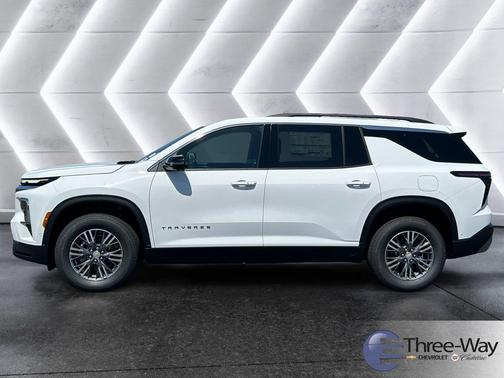 Summit White 2026 Chevrolet Traverse LT